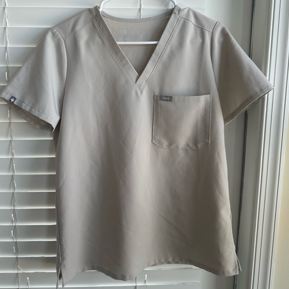 Catarina One-Pocket Scrub Top BONE